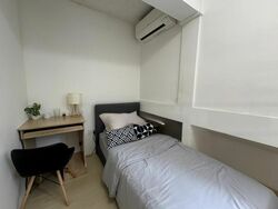 Blk 352 Clementi Avenue 2 Shopping Centre (Clementi), HDB Executive #473793841